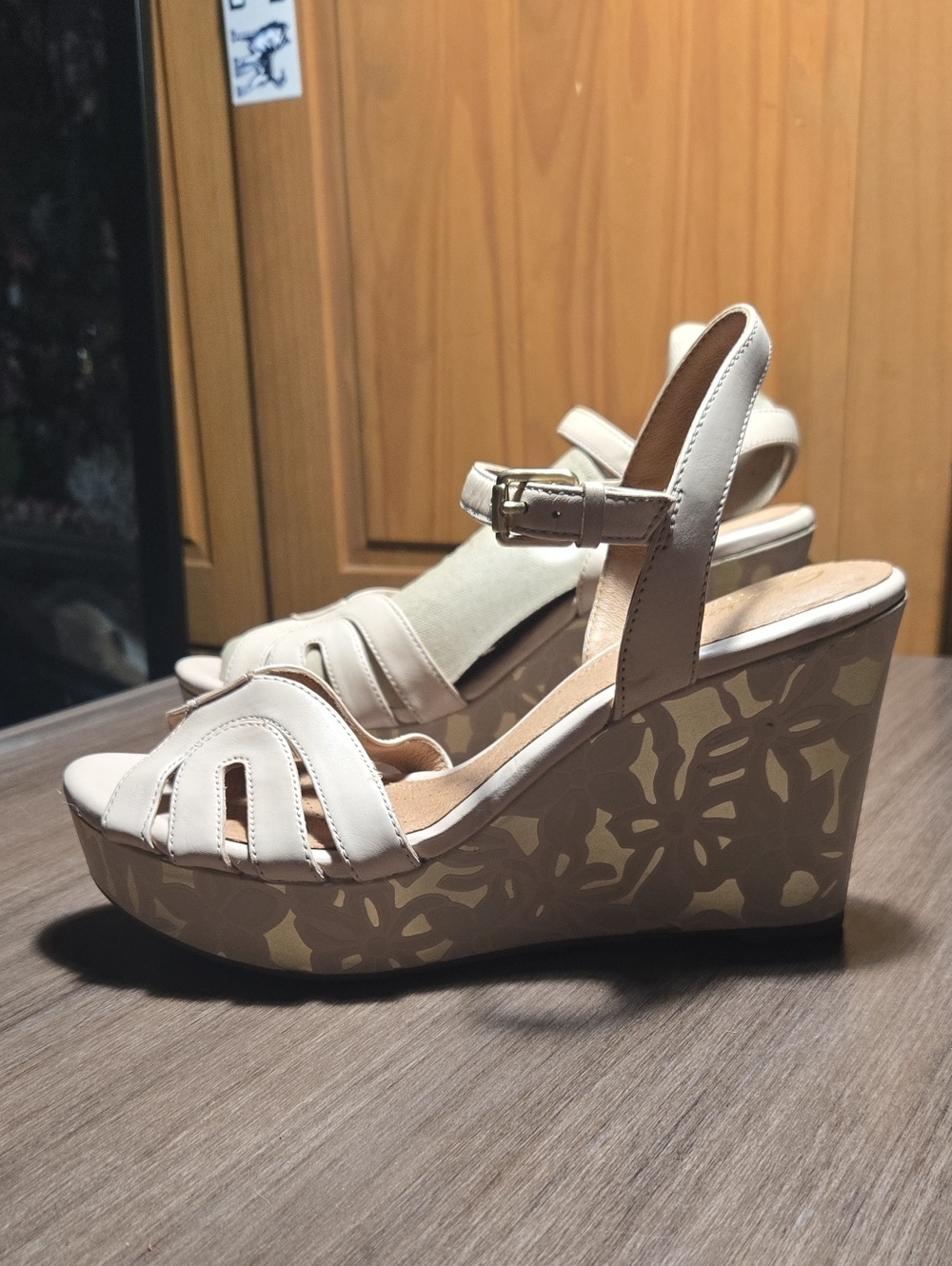 Clarks Cream Floral-Pattern Wedge Sandals